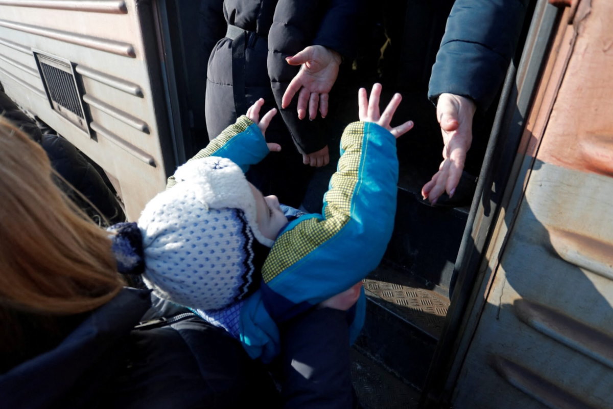 Profughi Ucraina Benevento bimbi orfani 5 marzo